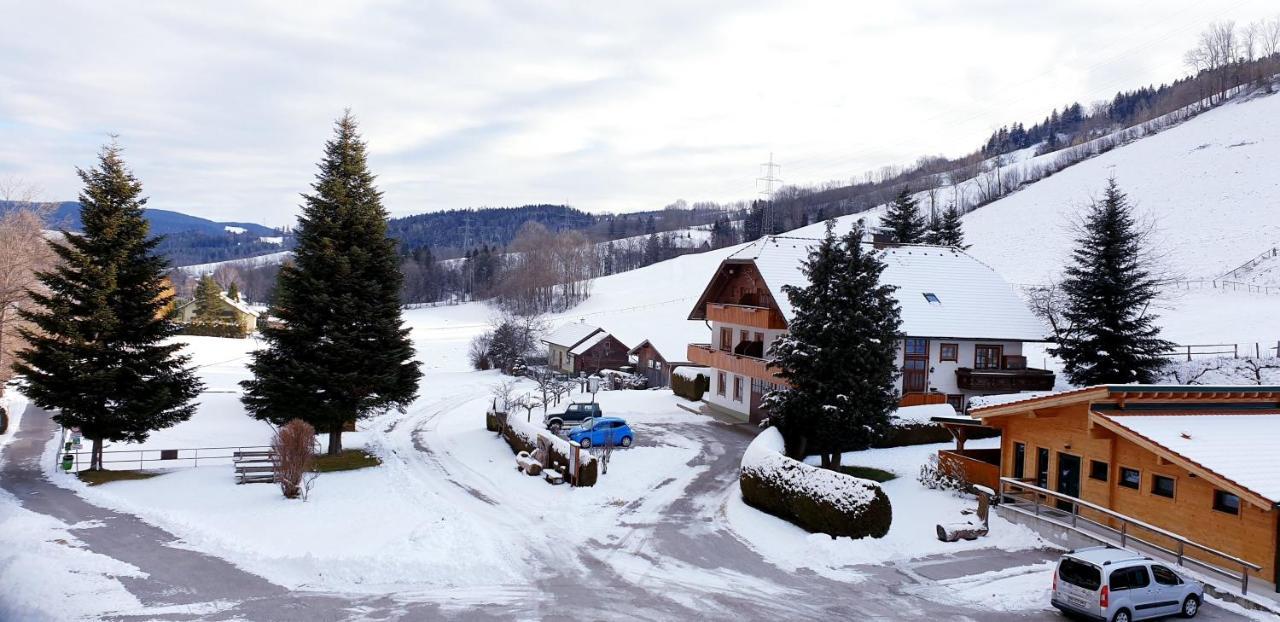 Hubertushof Hotel Trattenbach  Exterior photo